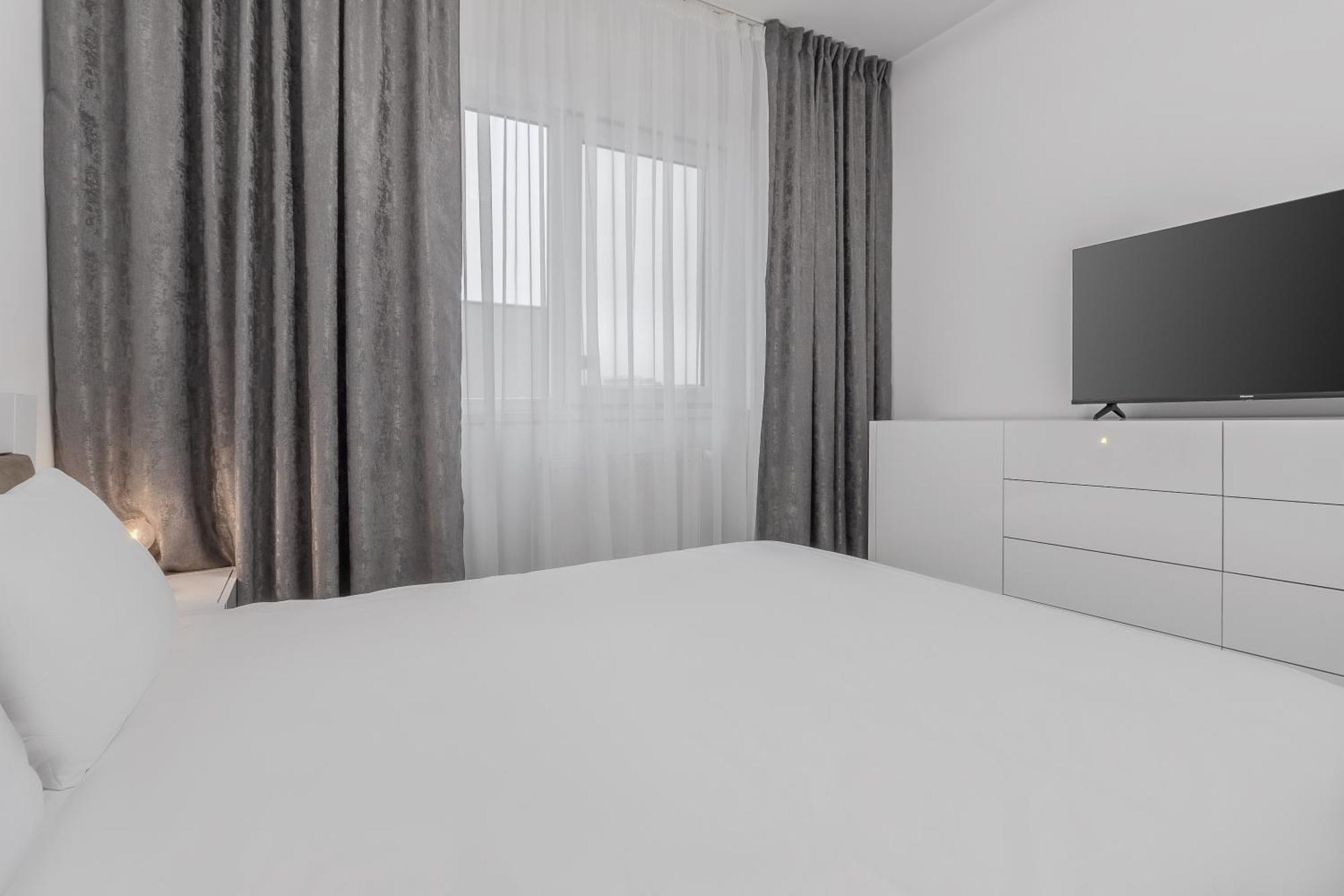 Pure Flat Apartment Орадеа Екстериор снимка